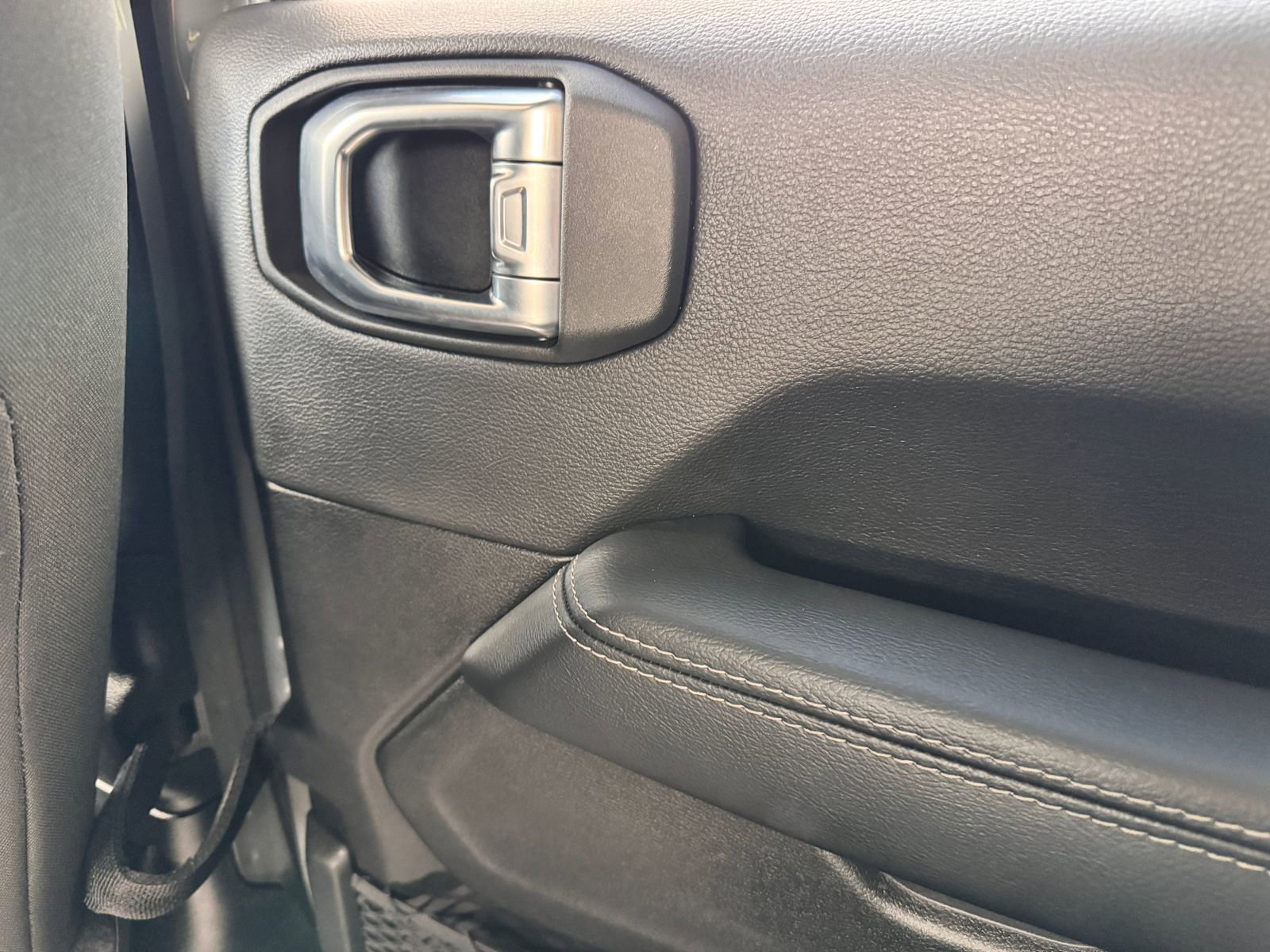 Used 2021 Jeep Wrangler Unlimited Sahara image 22