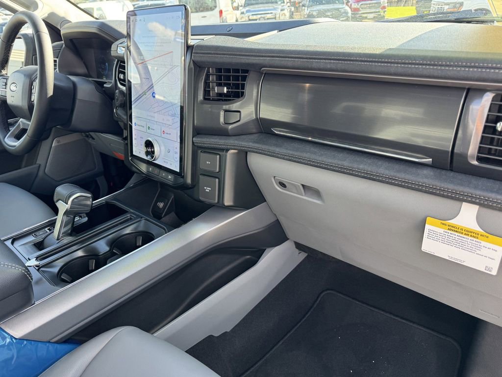 Used 2025 Ford F150 Lightning Flash AWD/4WD image 5