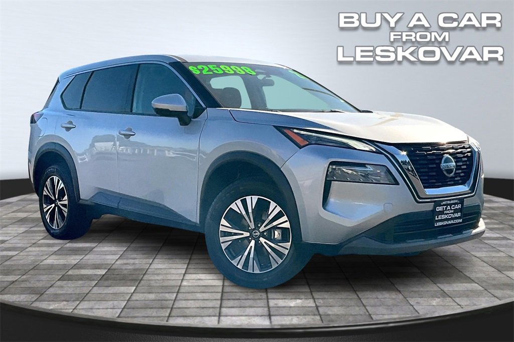 Used 2021 Nissan Rogue SV image 1