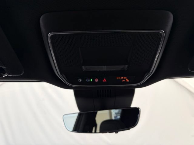 Used 2025 GMC Sierra EV Denali AWD/4WD image 42