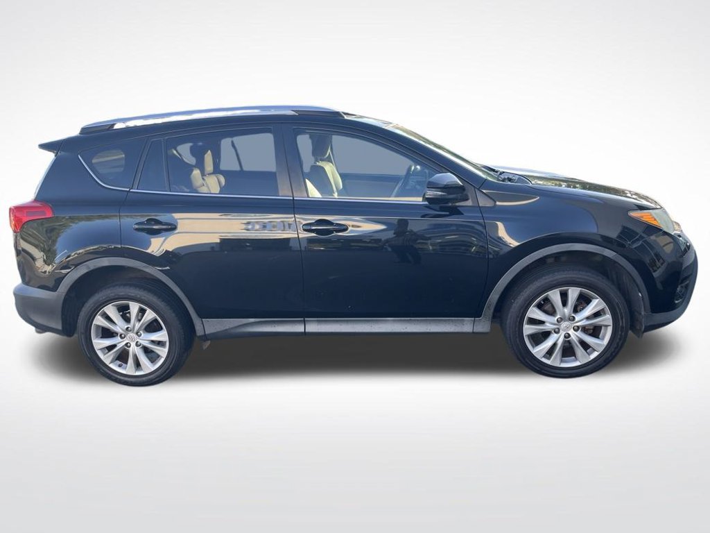 Used 2014 Toyota RAV4 Limited w/ Technology Package FWD image 3