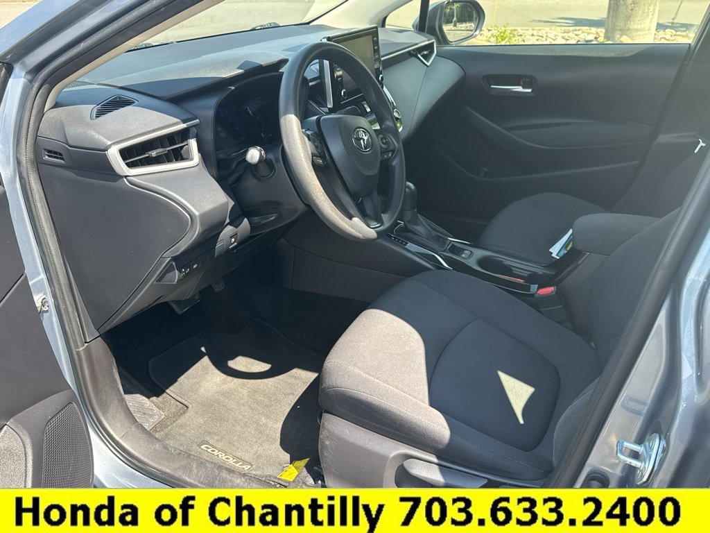 Used 2021 Toyota Corolla LE w/ Carpet Mat Package (TMS) FWD image 23