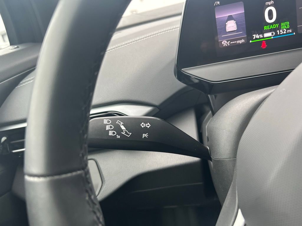 Used 2024 Volkswagen ID.4 2WD image 23