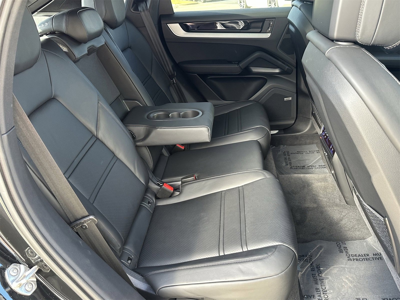 New 2026 Porsche Cayenne Coupe image 19