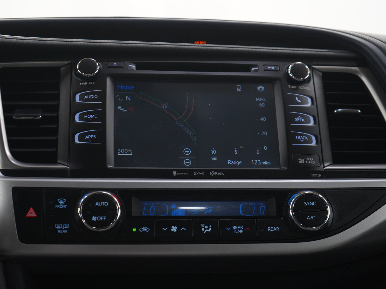 Used 2016 Toyota Highlander XLE AWD/4WD image 19