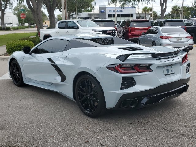 Used 2023 Chevrolet Corvette Stingray Premium Conv w/ Z51 Performance Package RWD image 3