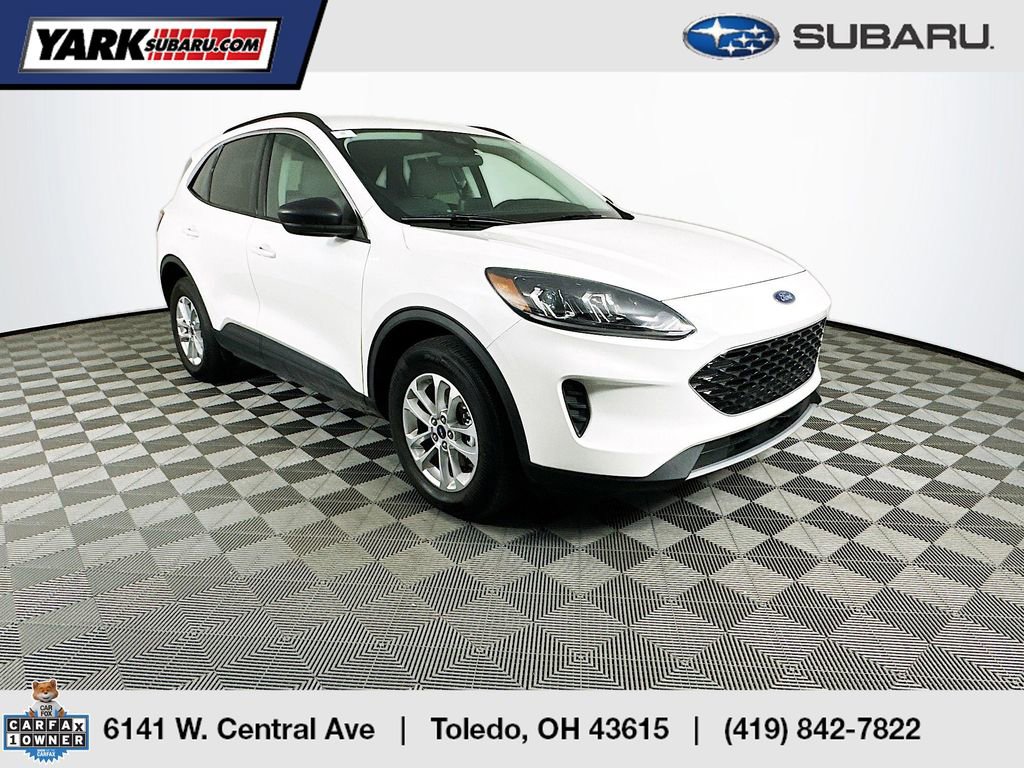 Used 2022 Ford Escape SE w/ Convenience Package image 1