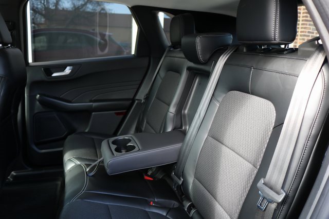 Used 2024 Ford Escape SE image 17