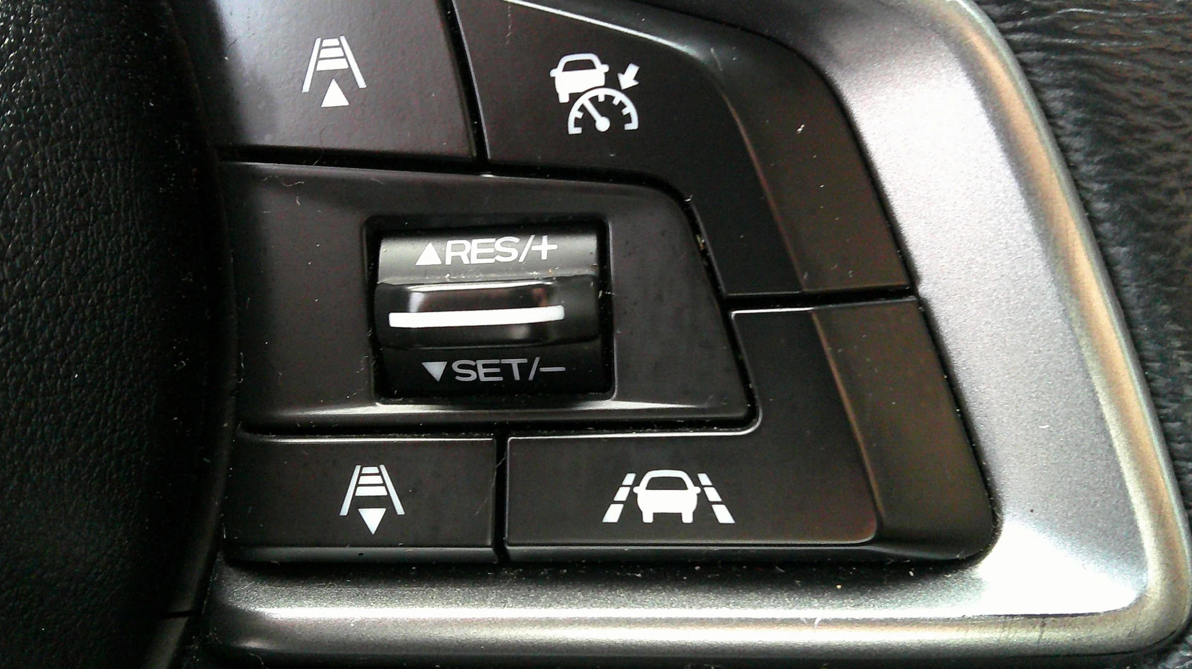 Used 2019 Subaru Ascent Premium image 34