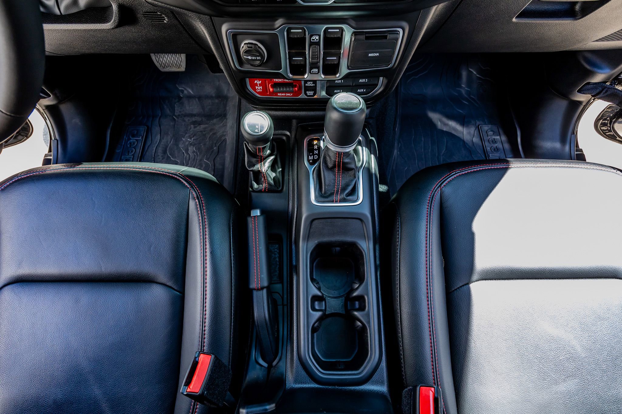 Used 2023 Jeep Gladiator Rubicon w/ LED Lighting Group AWD/4WD image 28