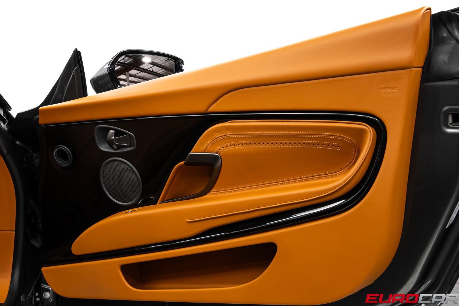 Used 2019 Aston Martin DB11 Volante RWD image 26