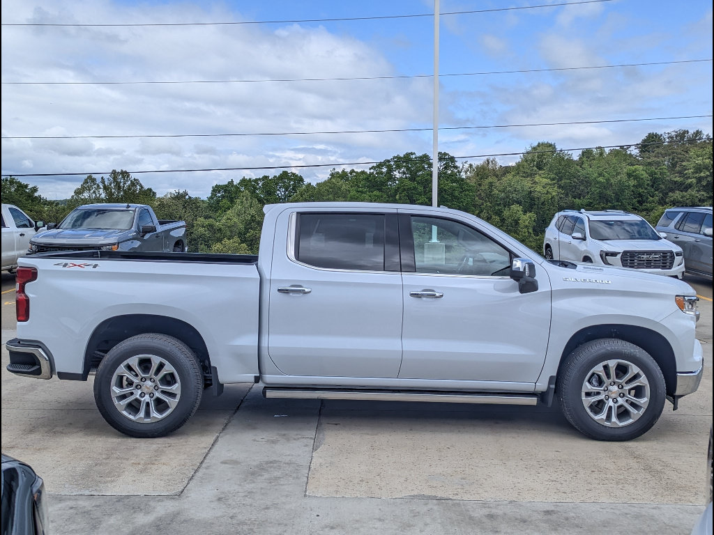 New 2026 Chevrolet Silverado 1500 LTZ w/ Technology Package AWD/4WD image 6