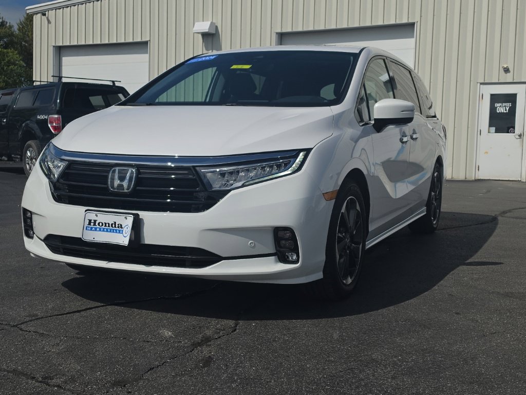 Certified 2024 Honda Odyssey Elite image 3