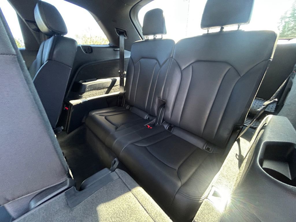 Used 2018 Audi Q7 3.0T Premium Plus w/ Premium Plus Package AWD/4WD image 33