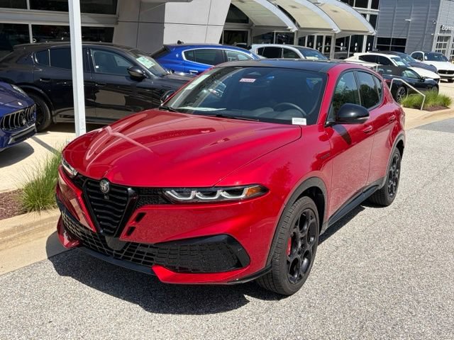 New 2026 Alfa Romeo Tonale w/ Quick Order Package 23H Volce AWD/4WD image 2