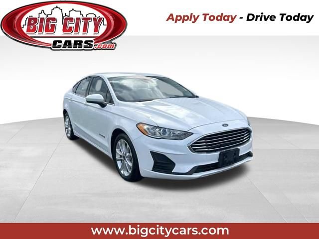 Used 2019 Ford Fusion SE