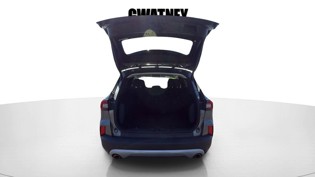 Used 2023 Ford Escape Active w/ Cold Weather Package image 15