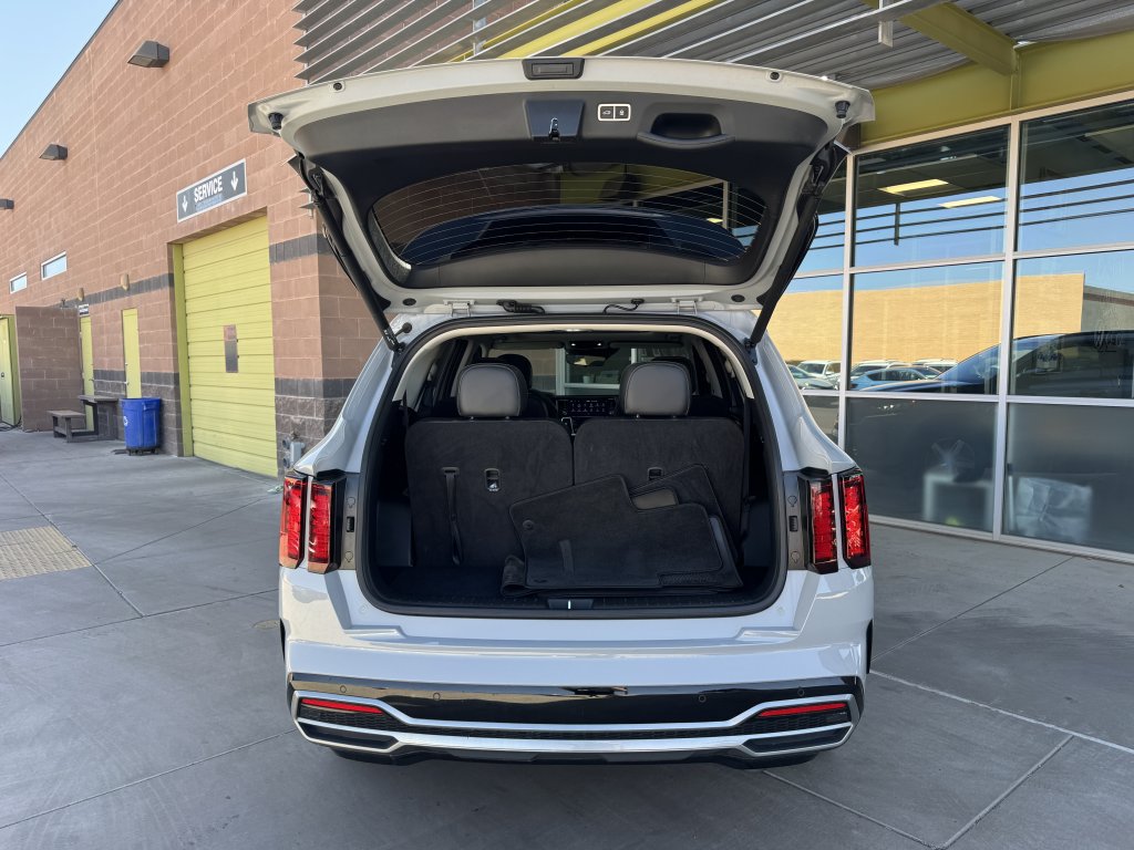 Used 2022 Kia Sorento EX w/ Panoramic Sunroof Package FWD image 36