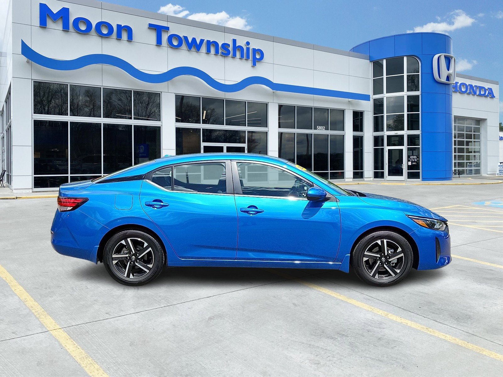 Used 2025 Nissan Sentra SV FWD image 7