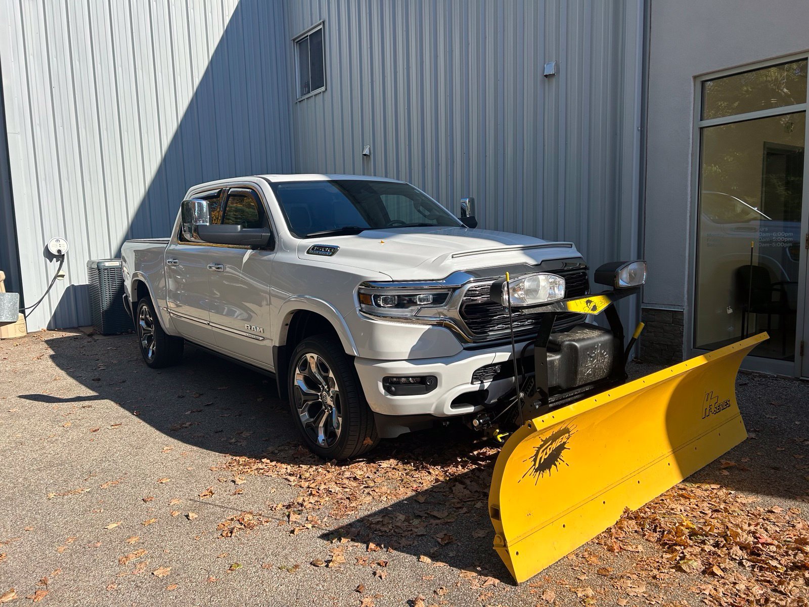 Used 2021 RAM 1500 Limited AWD/4WD image 3