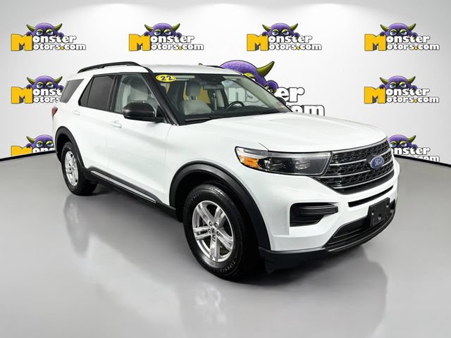 Used 2022 Ford Explorer XLT AWD/4WD image 3