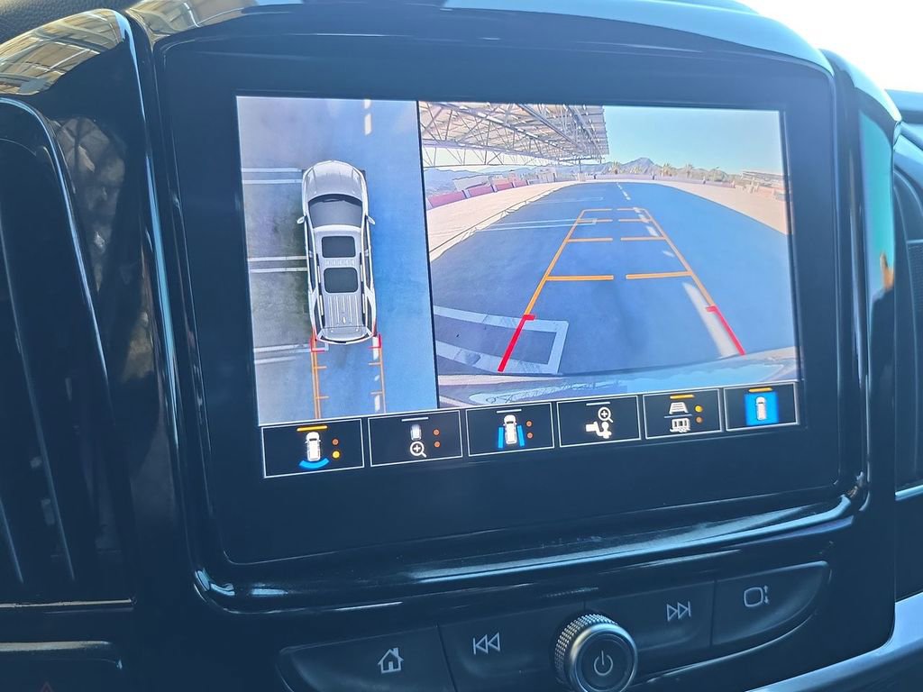 Used 2023 Chevrolet Traverse Premier w/ Redline Edition image 15