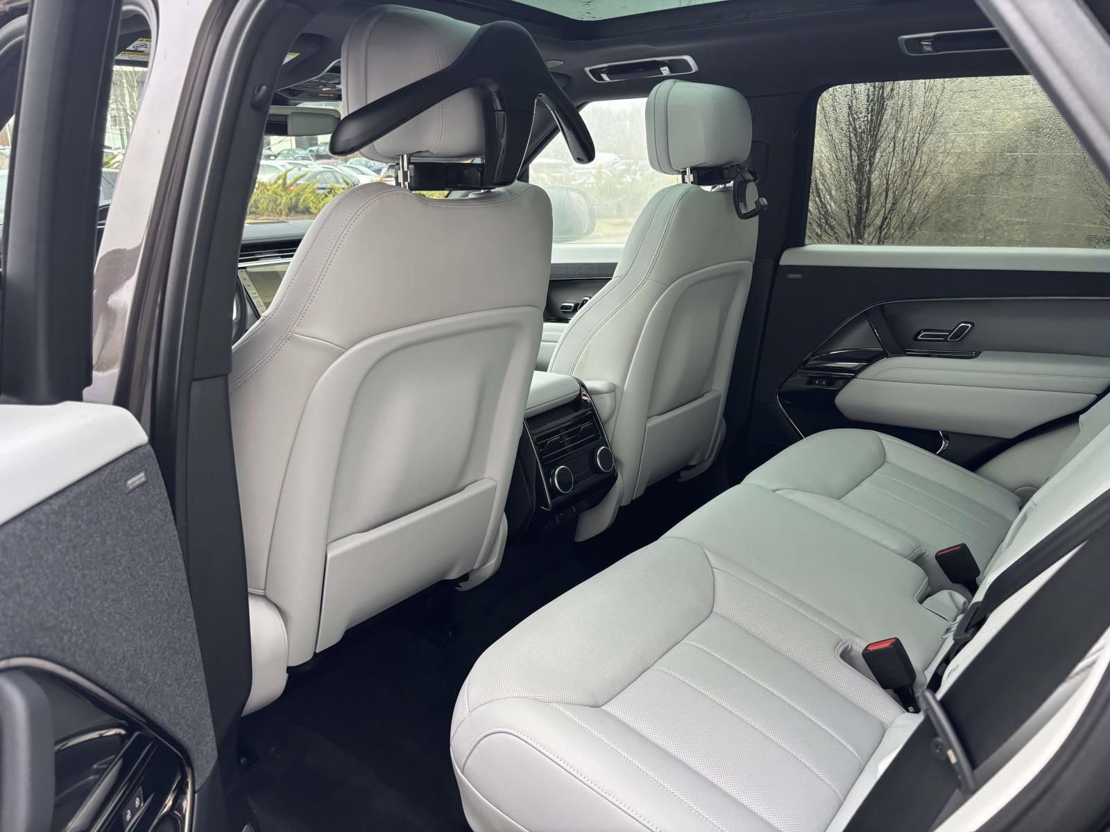 New 2026 Land Rover Range Rover Sport SE image 22