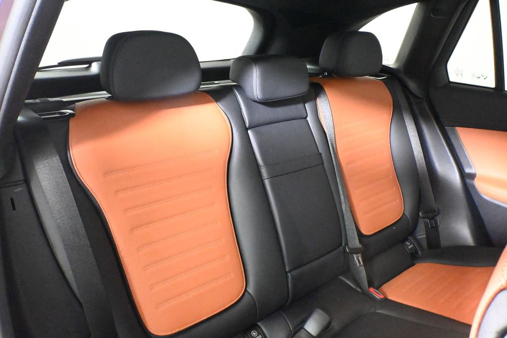 Used 2024 Mercedes-Benz GLC 43 AMG 4MATIC image 33