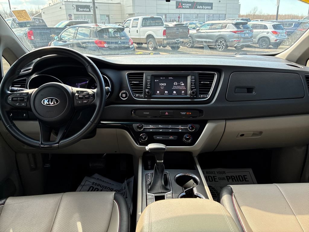 Used 2019 Kia Sedona EX image 20
