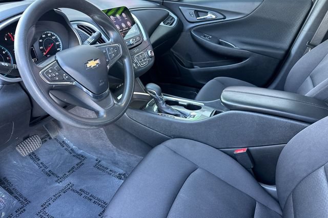 Used 2023 Chevrolet Malibu LT FWD image 11