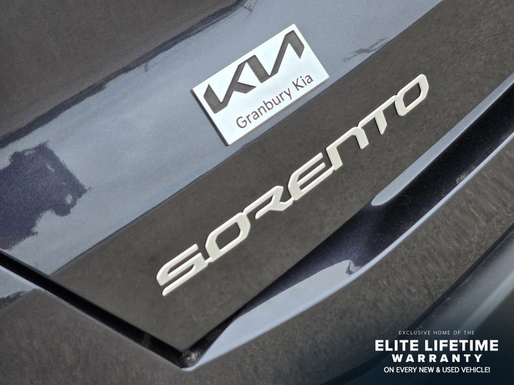 Certified 2025 Kia Sorento EX FWD image 8