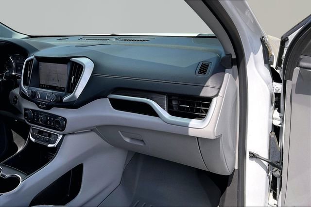 Used 2022 GMC Terrain SLT w/ Infotainment Package II image 18