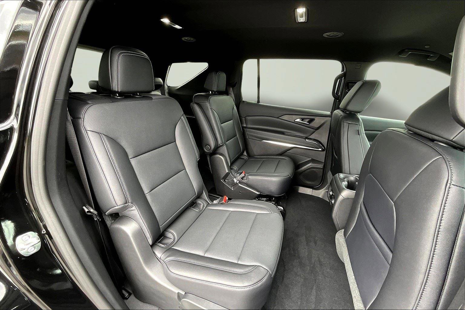 New 2026 Chevrolet Traverse LT w/ Midnight/Sport Edition image 15