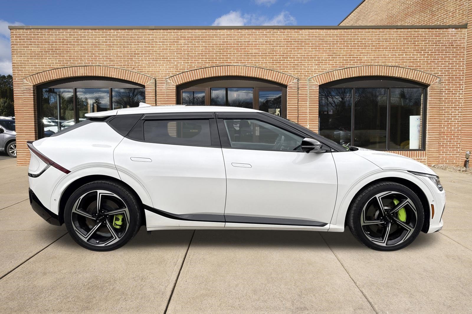 Used 2024 Kia EV6 GT image 2