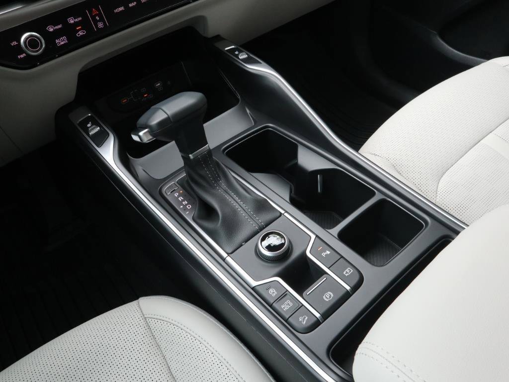 New 2025 Kia Sorento S w/ Panoramic Sunroof Package FWD image 9