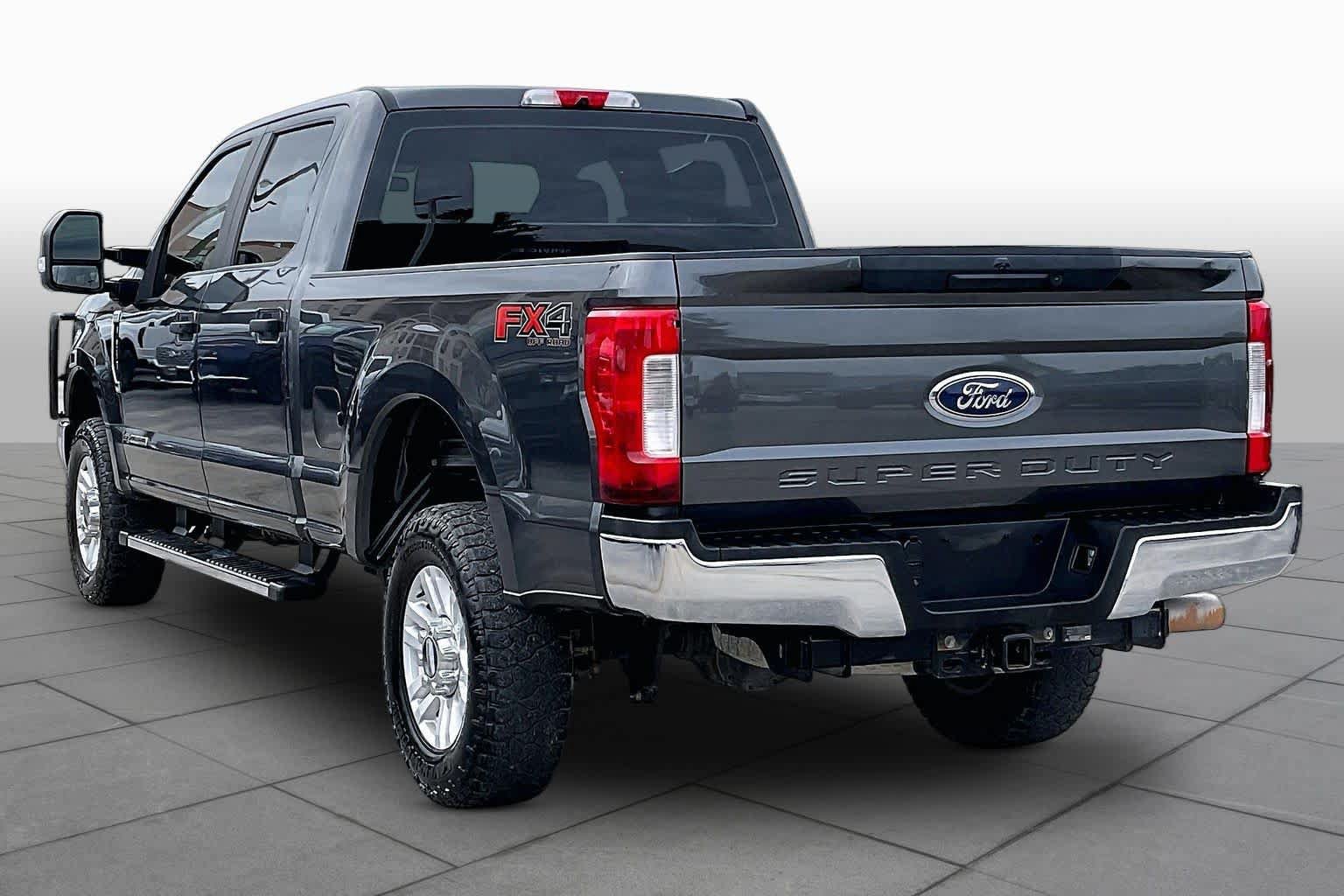 Certified 2019 Ford F250 XL w/ STX Appearance Package AWD/4WD image 12