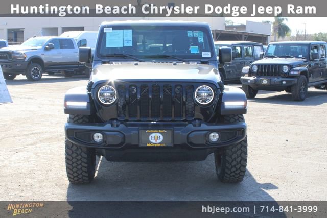 Used 2022 Jeep Gladiator Willys image 2