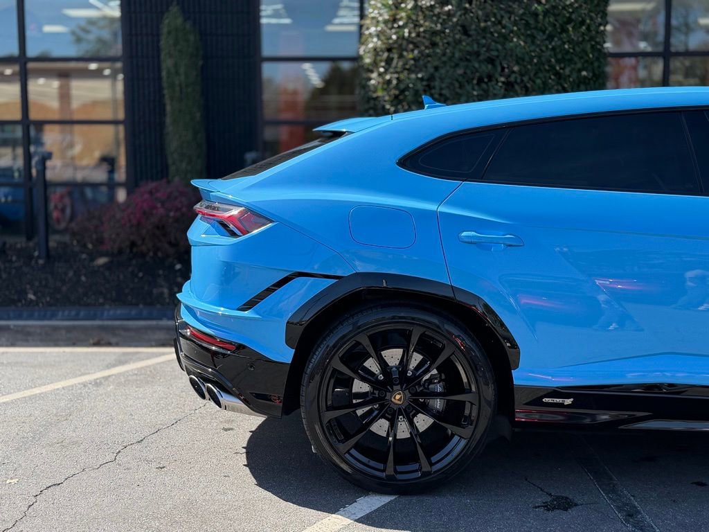 Used 2024 Lamborghini Urus S image 22