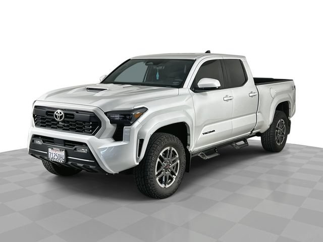 Used 2025 Toyota Tacoma TRD Sport AWD/4WD image 1