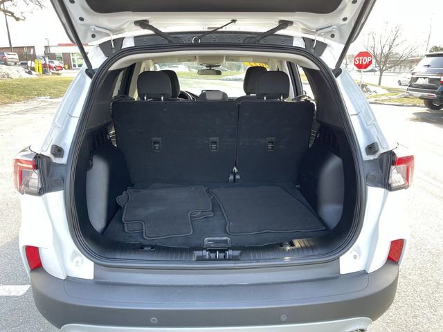 Used 2022 Ford Escape SE w/ Cold Weather Package image 22