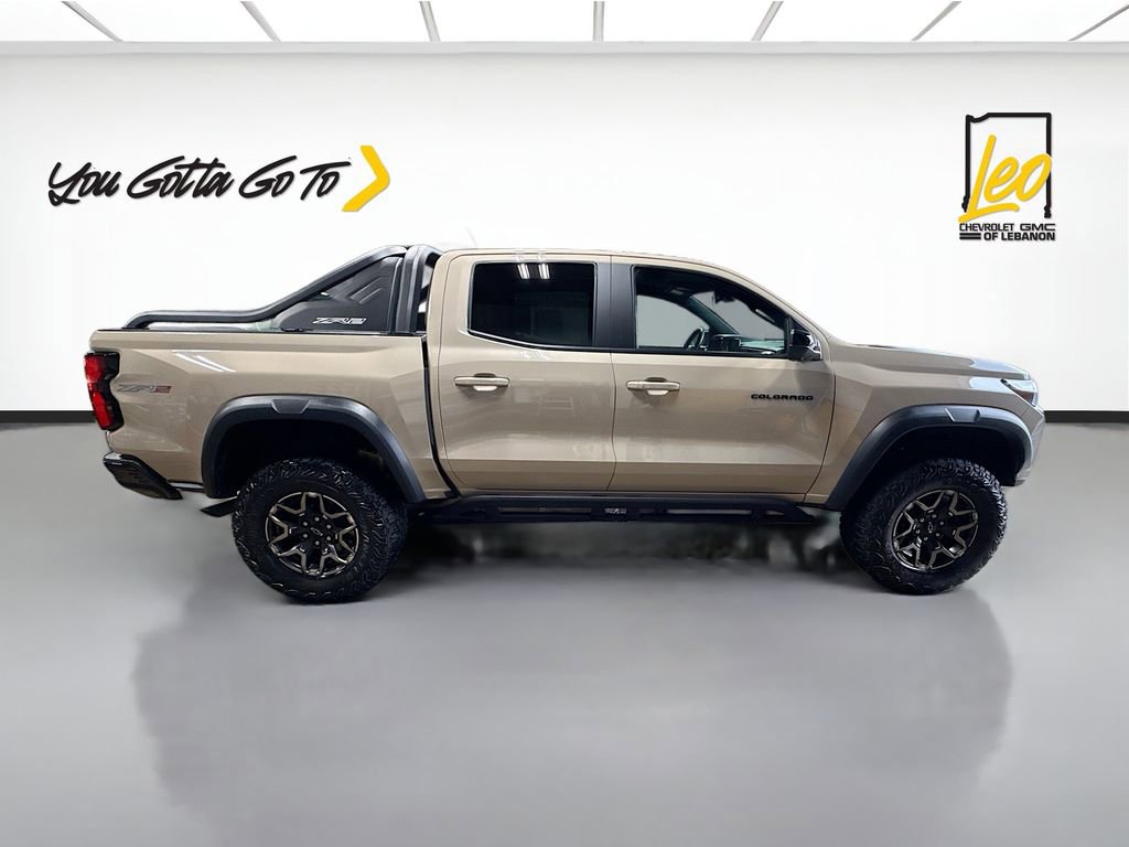 Used 2024 Chevrolet Colorado ZR2 w/ Technology Package AWD/4WD image 4