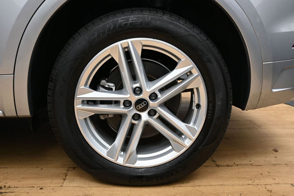 Used 2024 Audi Q5 e Premium w/ Convenience Package AWD/4WD image 13
