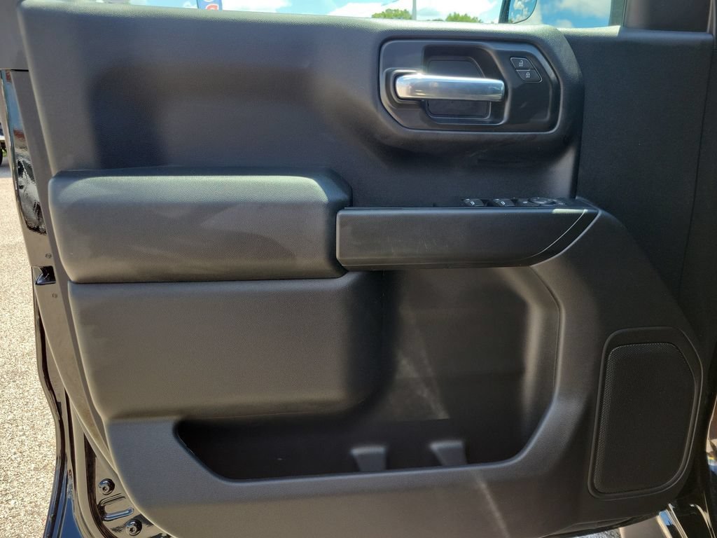 Used 2025 Chevrolet Silverado 1500 Custom AWD/4WD image 18