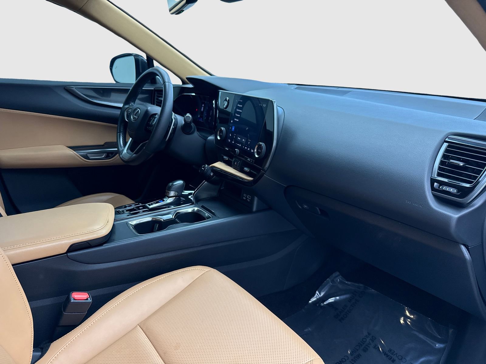 Used 2023 Lexus NX 250 FWD w/ Towing Package (2000 Lbs) image 39