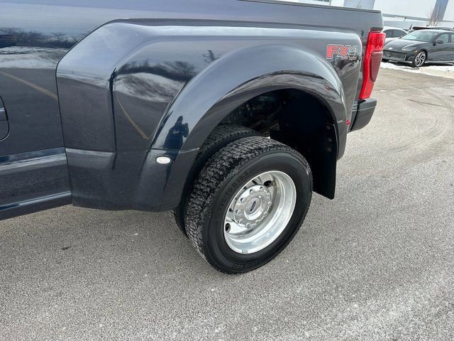 Used 2022 Ford F450 Platinum w/ FX4 Off-Road Package image 8