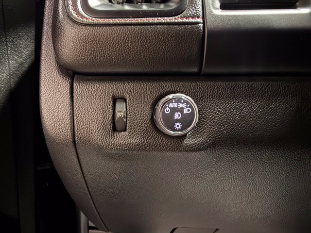 Used 2016 GMC Canyon SLE w/ All Terrain Package RWD image 35
