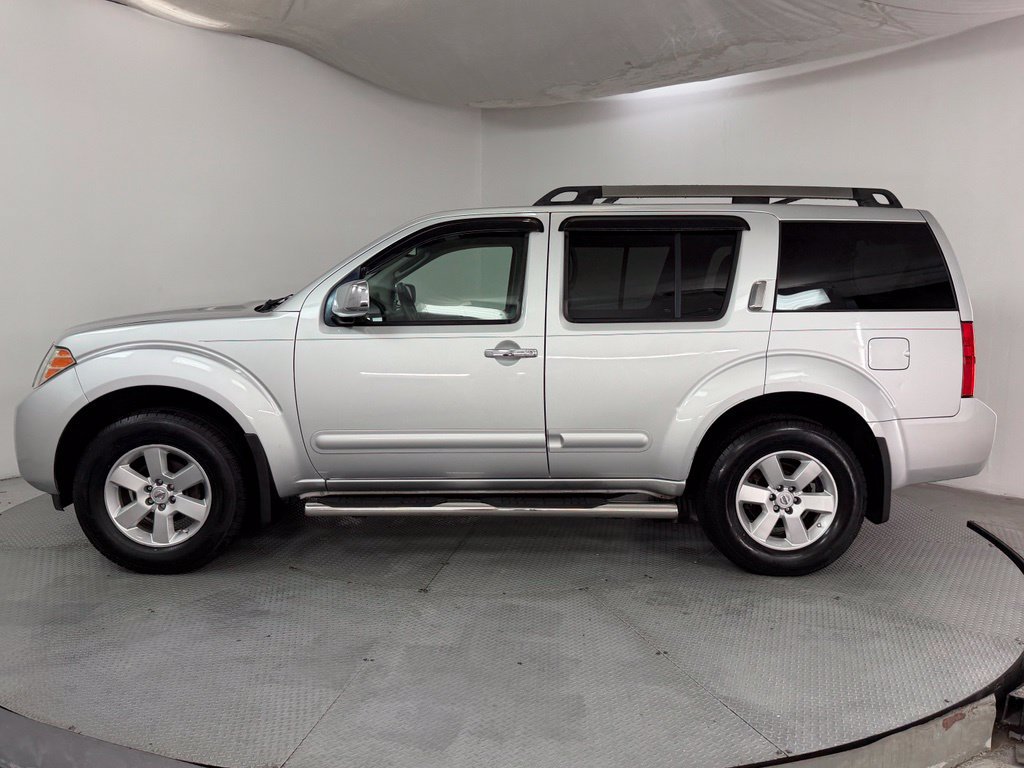 Used 2012 Nissan Pathfinder SV RWD image 4