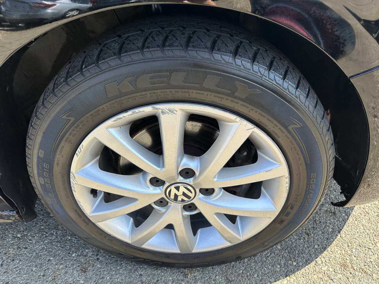 Used 2013 Volkswagen Jetta SE FWD image 25