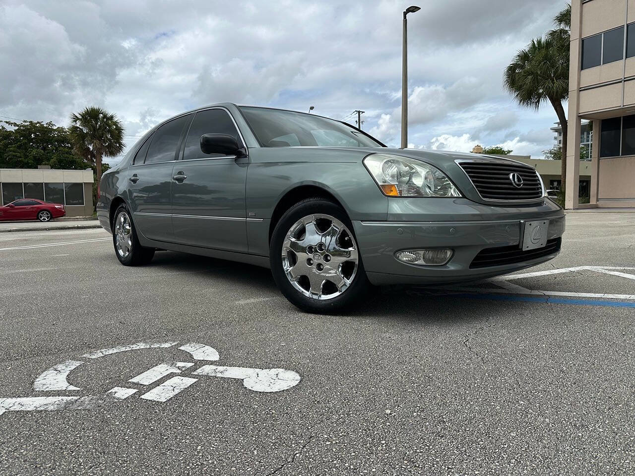 Used 2003 Lexus LS 430 image 2