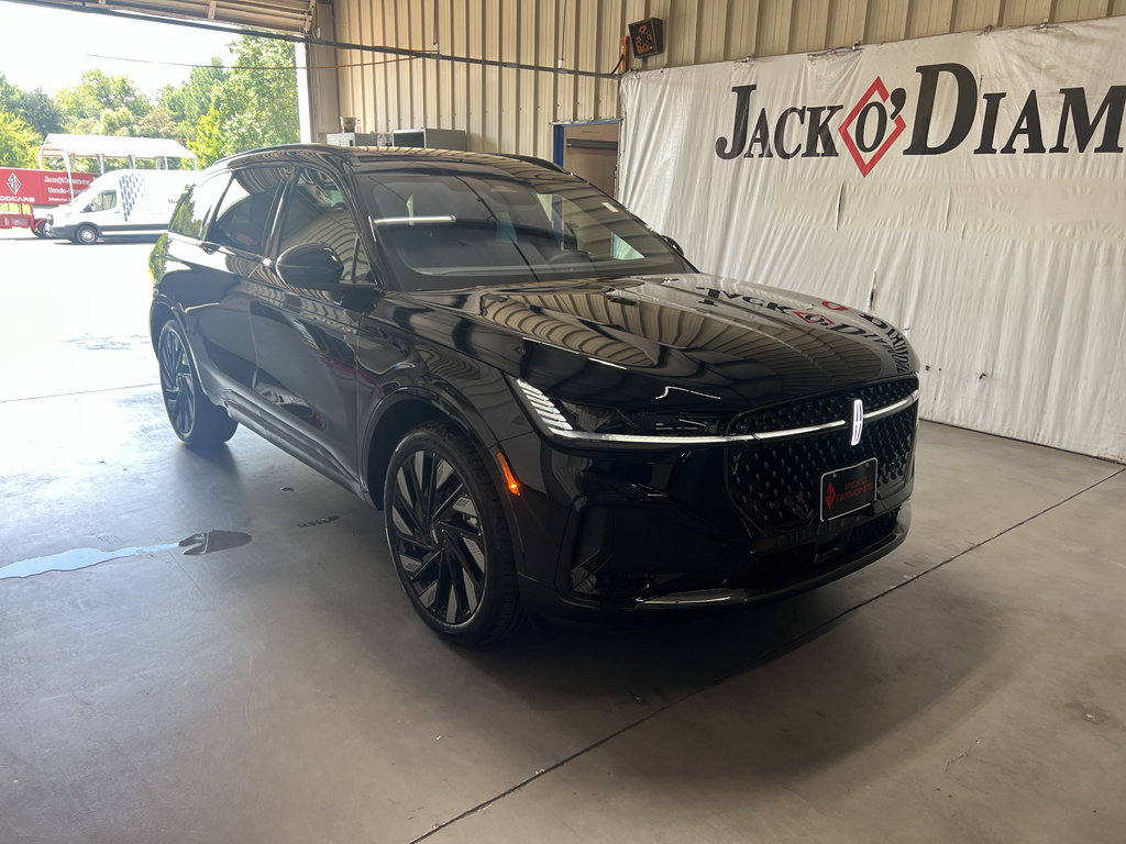 New 2025 Lincoln Nautilus Reserve w/ Jet Appearance Package image 1